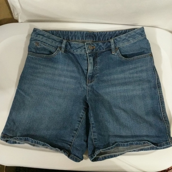 J. Jill Denim Medium Wash Shorts - size 28 - Picture 1 of 6